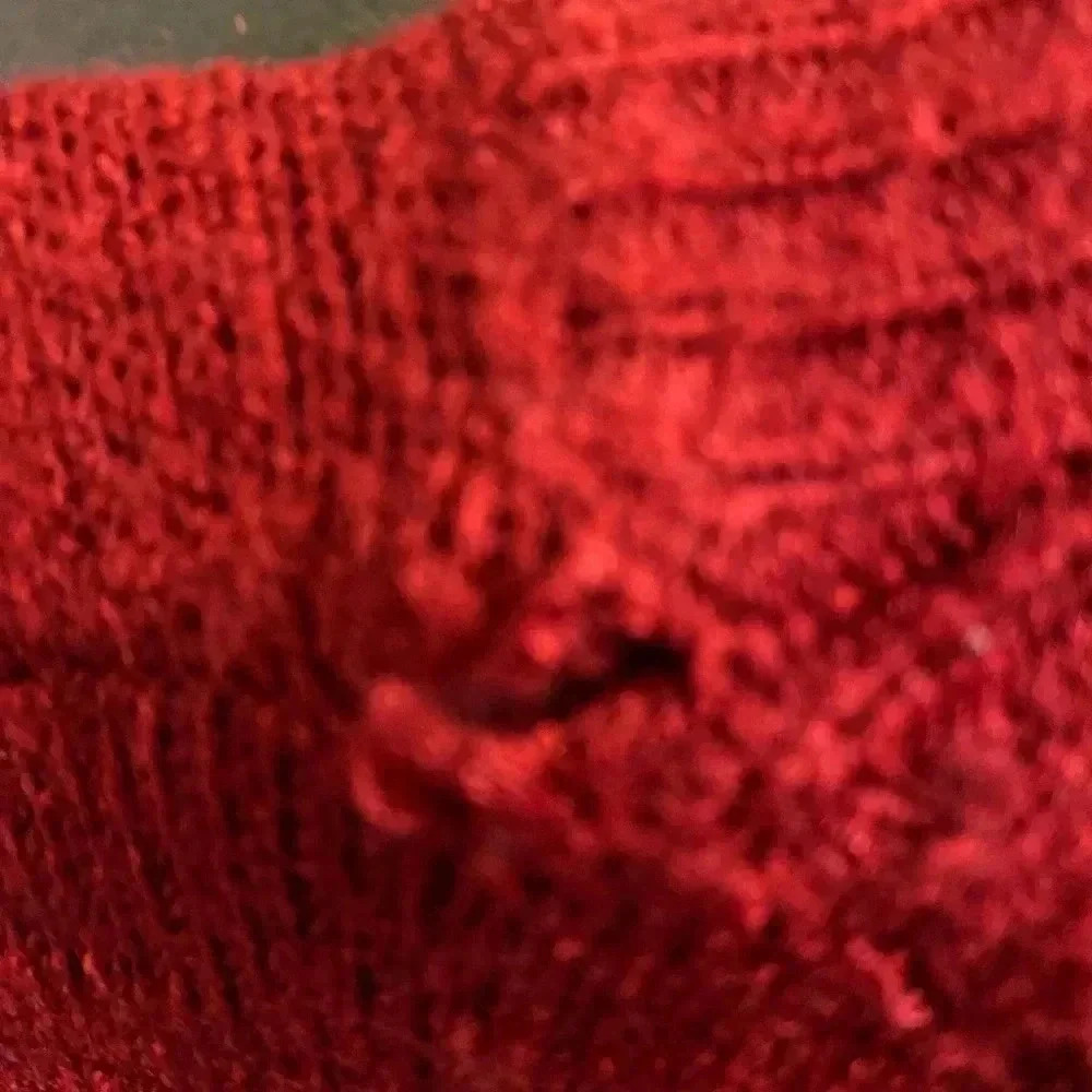 Umgee Red sweater with faux shirt tail ** small imperfection in shoulder seam - Picture 4 of 4
